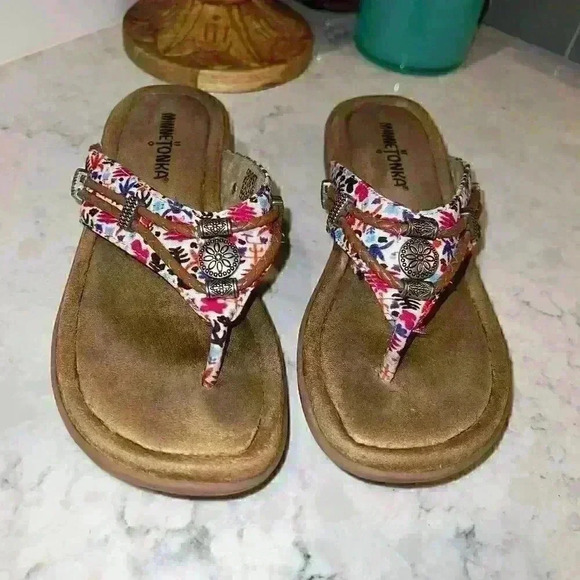 Minnetonka Silverbay Sandals Women Size 6 - Picture 1 of 6